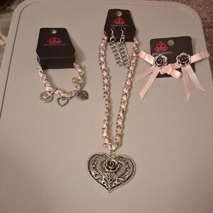Paparazzi Silver and Black Heart Necklace Set